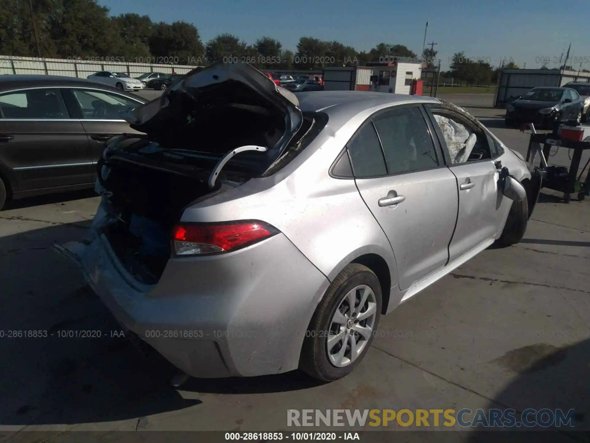 4 Photograph of a damaged car JTDEPRAE5LJ027631 TOYOTA COROLLA 2020