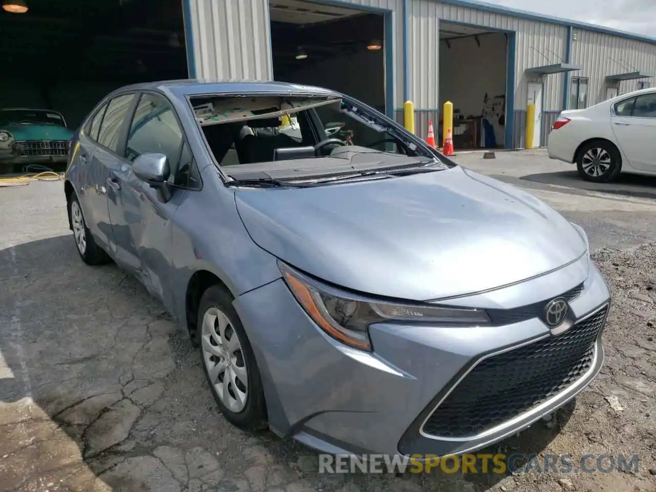 1 Photograph of a damaged car JTDEPRAE5LJ029962 TOYOTA COROLLA 2020