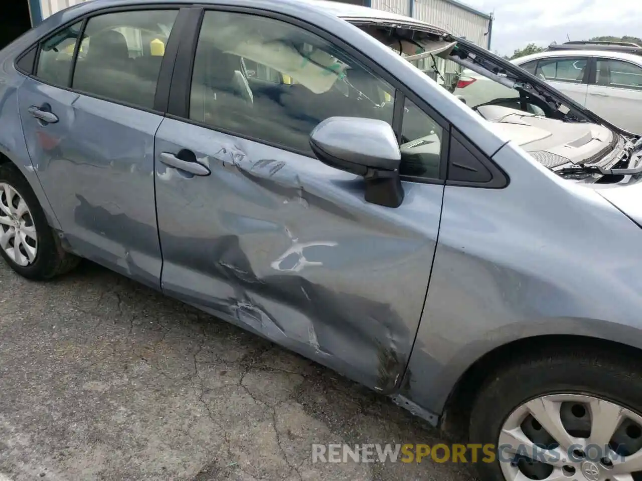 9 Photograph of a damaged car JTDEPRAE5LJ029962 TOYOTA COROLLA 2020