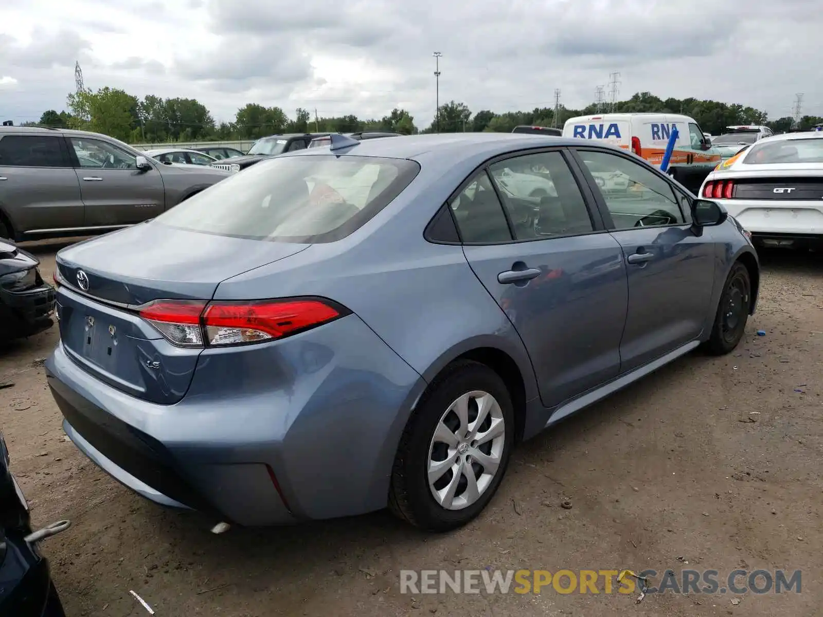 4 Photograph of a damaged car JTDEPRAE5LJ032845 TOYOTA COROLLA 2020