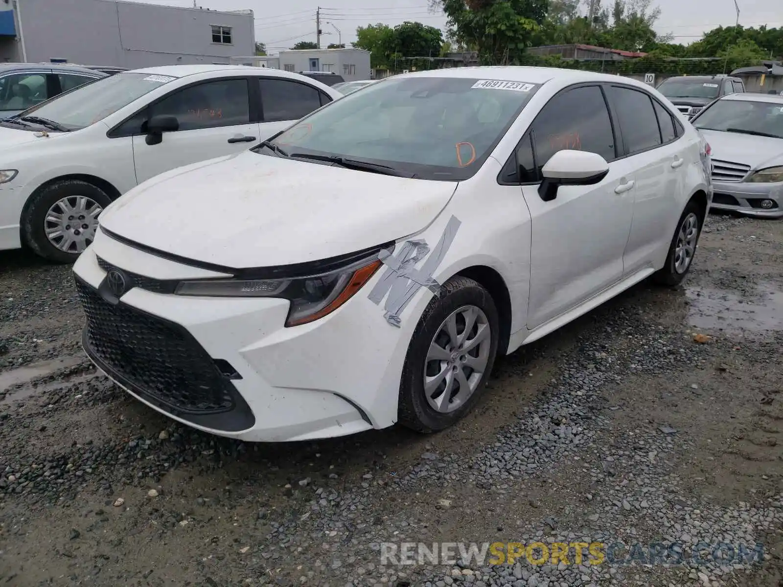 2 Photograph of a damaged car JTDEPRAE5LJ033512 TOYOTA COROLLA 2020