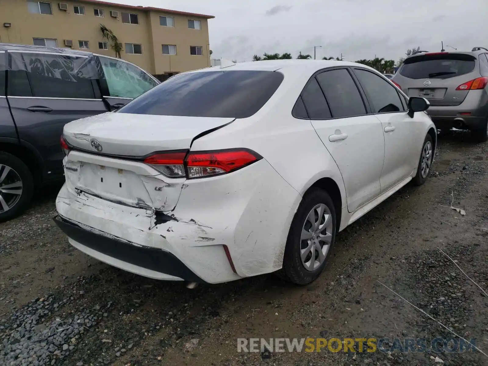 4 Photograph of a damaged car JTDEPRAE5LJ033512 TOYOTA COROLLA 2020