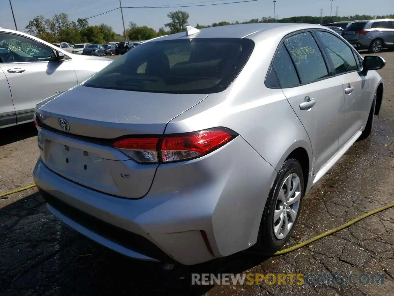 4 Photograph of a damaged car JTDEPRAE5LJ034501 TOYOTA COROLLA 2020