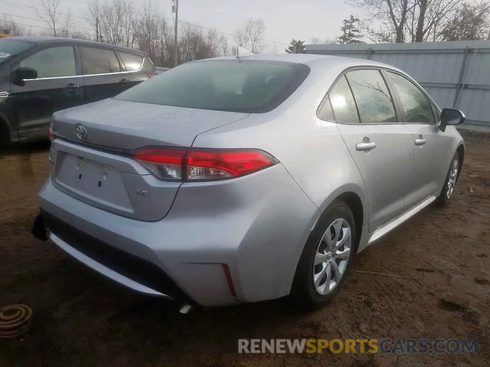 4 Photograph of a damaged car JTDEPRAE5LJ037513 TOYOTA COROLLA 2020