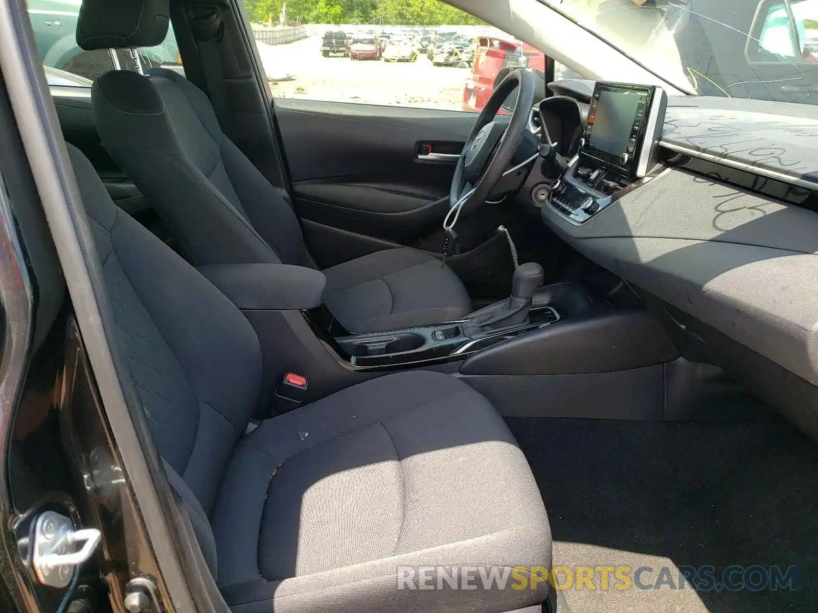 5 Photograph of a damaged car JTDEPRAE5LJ038211 TOYOTA COROLLA 2020