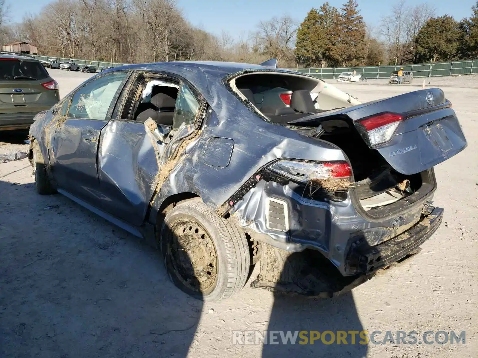 3 Photograph of a damaged car JTDEPRAE5LJ038337 TOYOTA COROLLA 2020