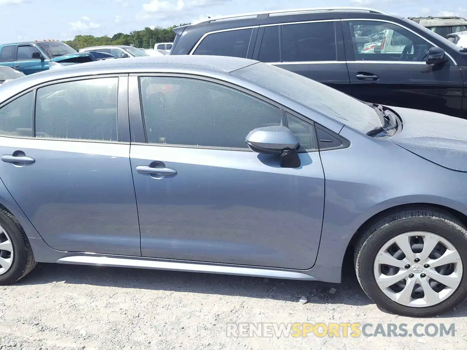 9 Photograph of a damaged car JTDEPRAE5LJ038421 TOYOTA COROLLA 2020