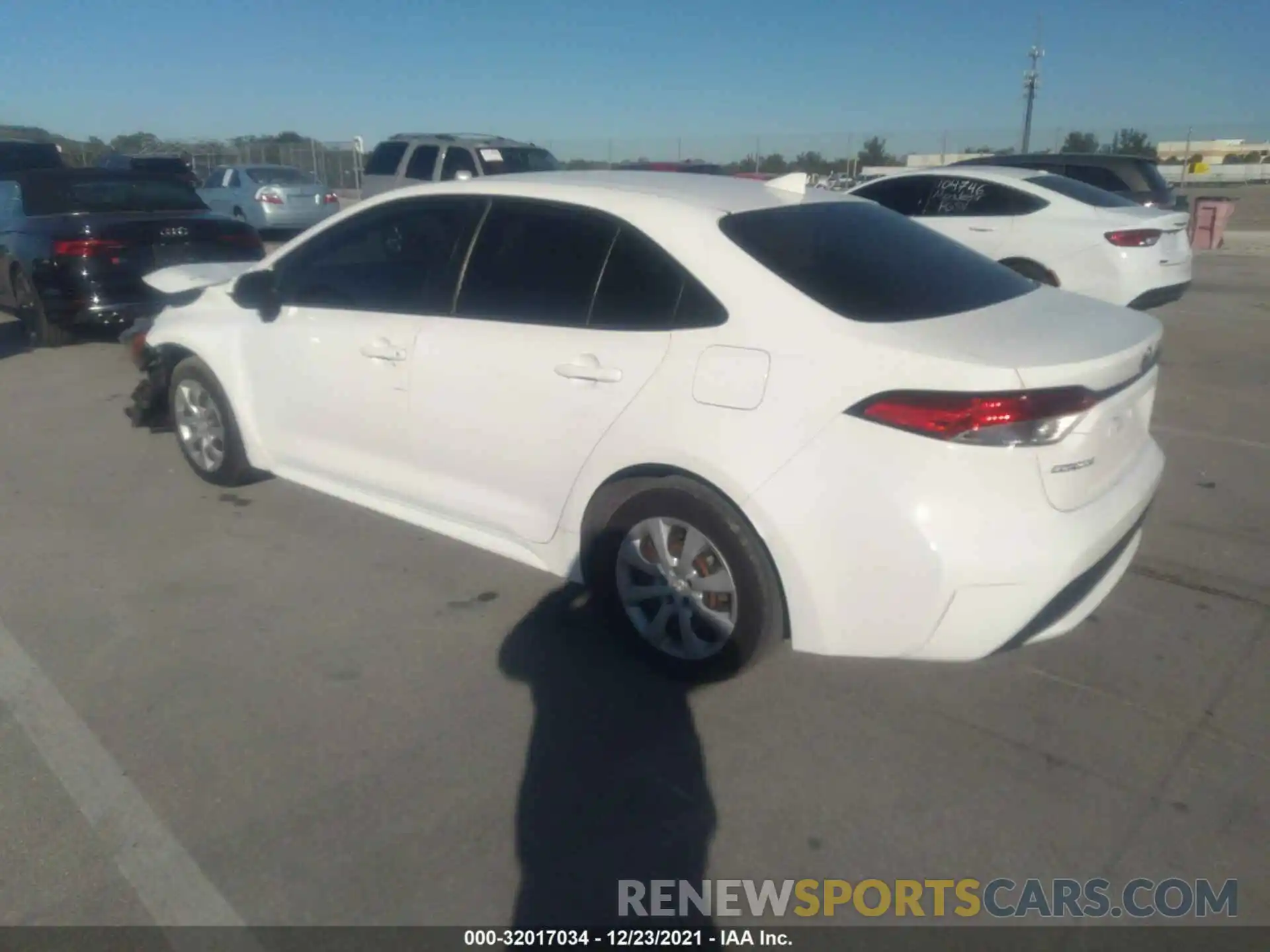 3 Photograph of a damaged car JTDEPRAE5LJ041822 TOYOTA COROLLA 2020