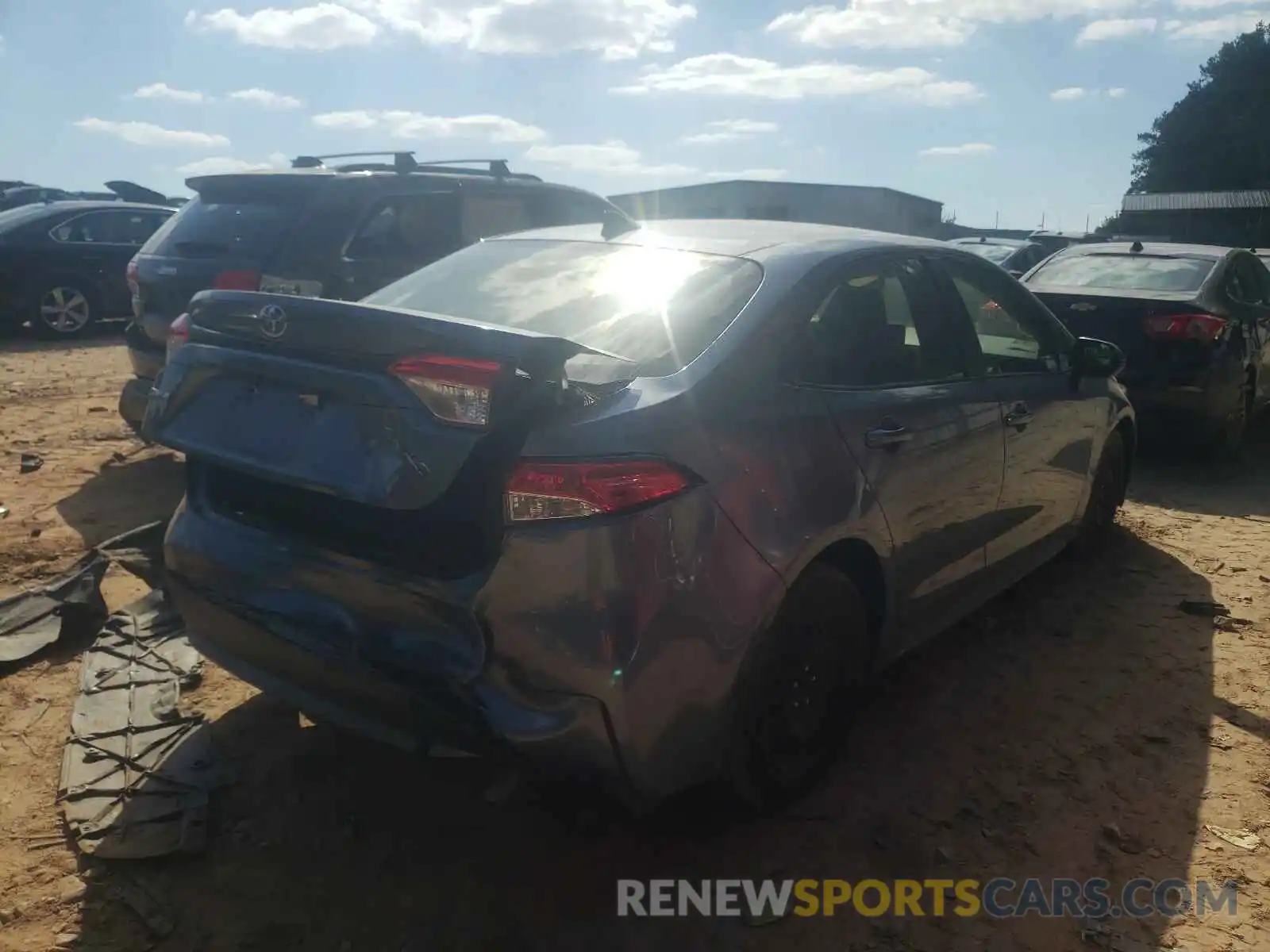 4 Photograph of a damaged car JTDEPRAE5LJ042033 TOYOTA COROLLA 2020