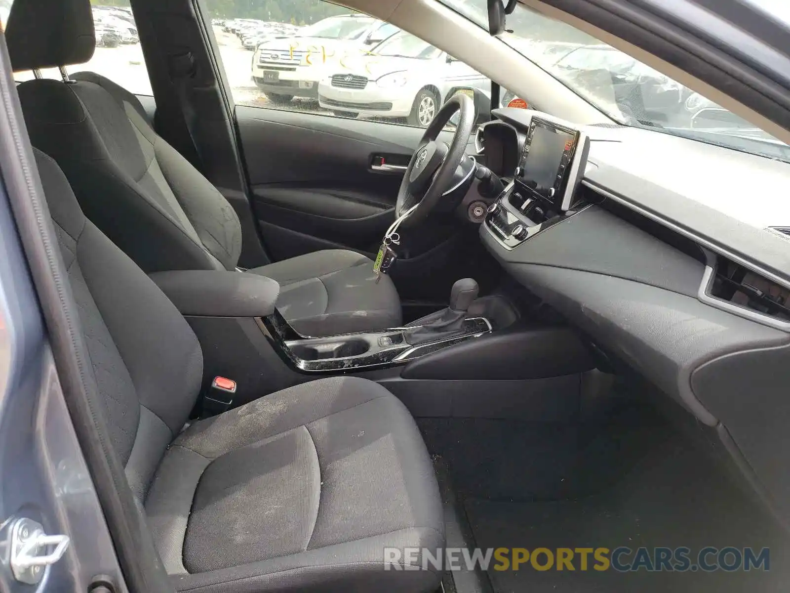 5 Photograph of a damaged car JTDEPRAE5LJ042419 TOYOTA COROLLA 2020