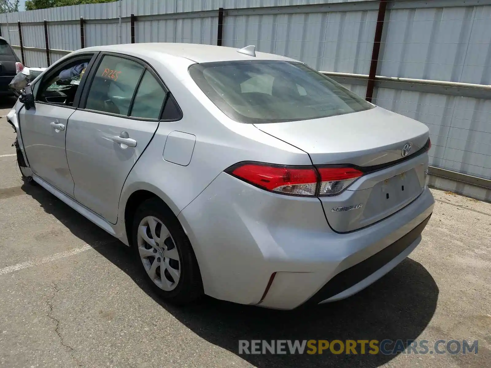 3 Photograph of a damaged car JTDEPRAE5LJ042579 TOYOTA COROLLA 2020