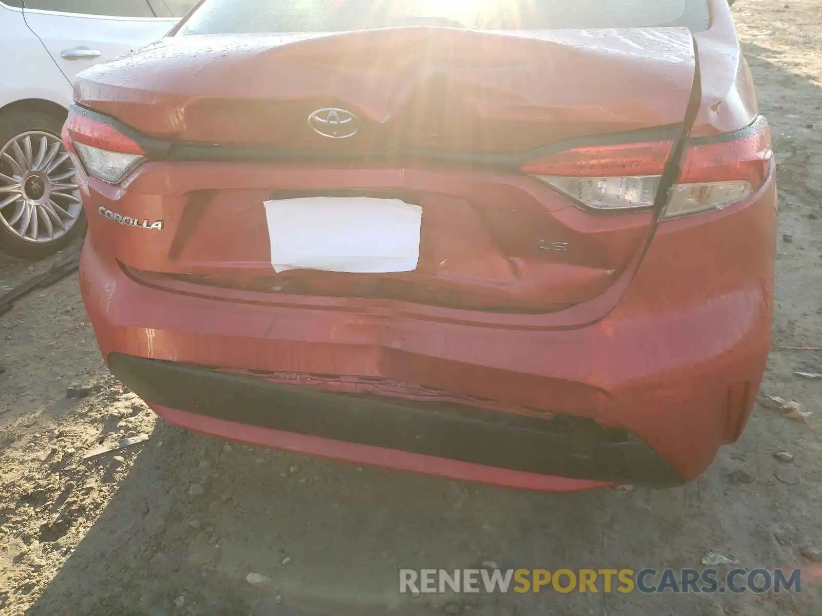 9 Photograph of a damaged car JTDEPRAE5LJ043036 TOYOTA COROLLA 2020