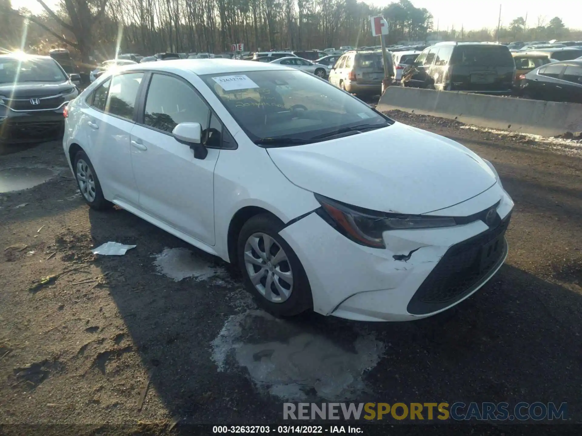 1 Photograph of a damaged car JTDEPRAE5LJ043120 TOYOTA COROLLA 2020