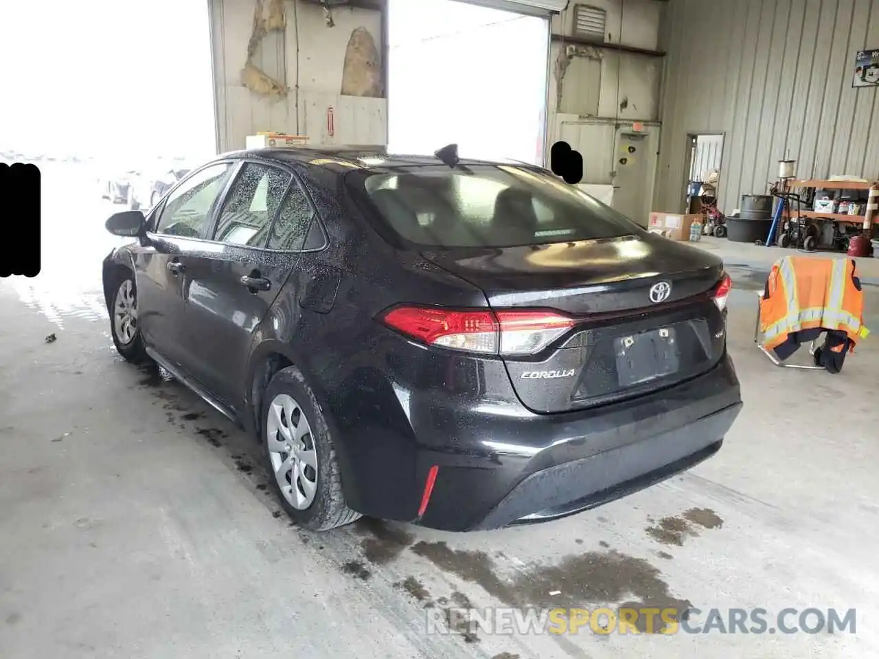 3 Photograph of a damaged car JTDEPRAE5LJ043831 TOYOTA COROLLA 2020