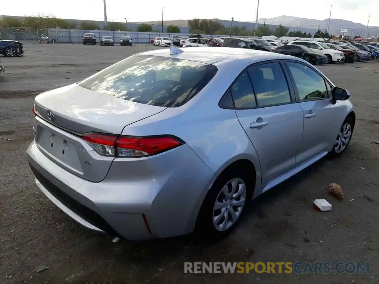 4 Photograph of a damaged car JTDEPRAE5LJ044817 TOYOTA COROLLA 2020