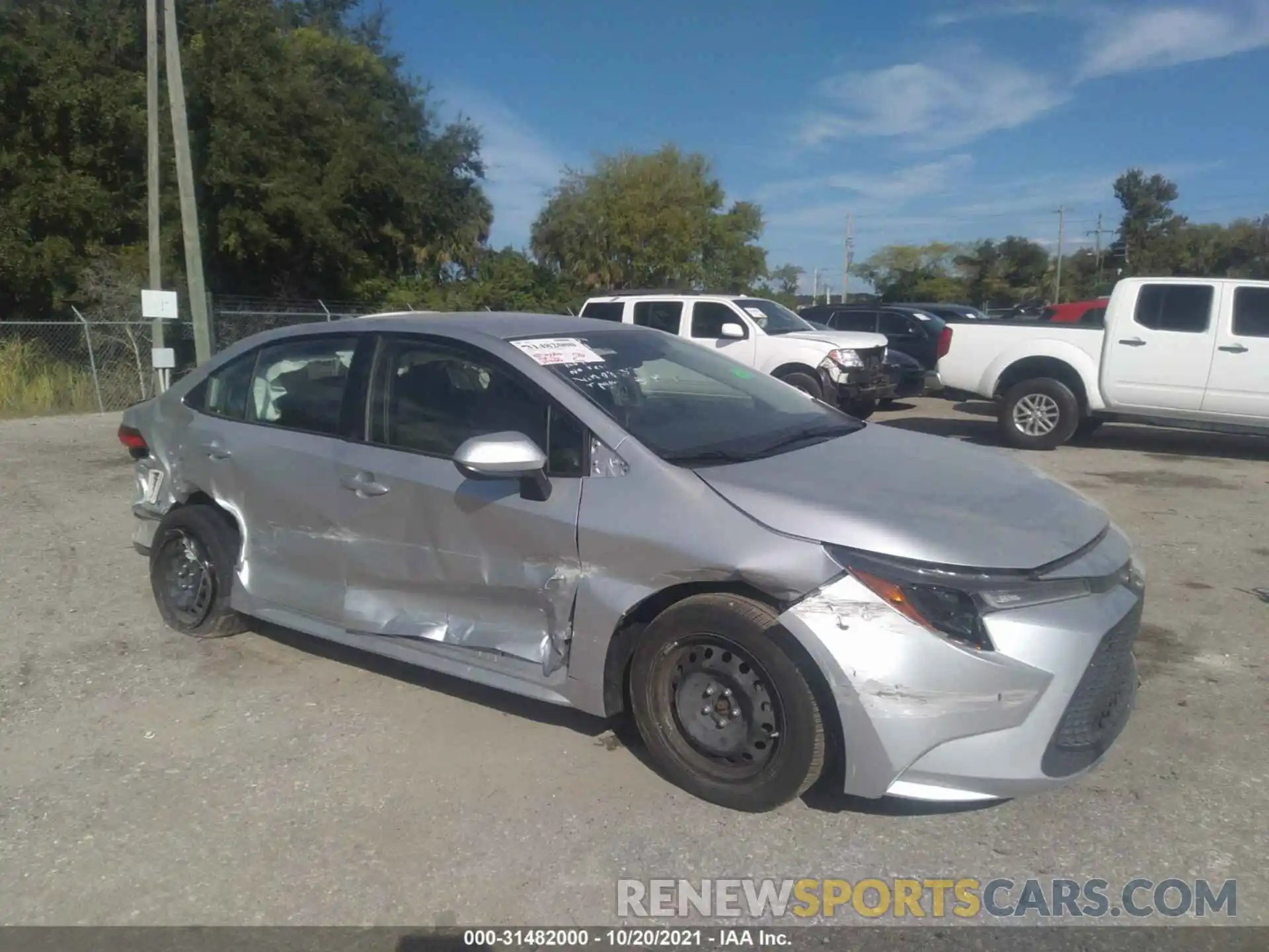 1 Photograph of a damaged car JTDEPRAE5LJ045353 TOYOTA COROLLA 2020