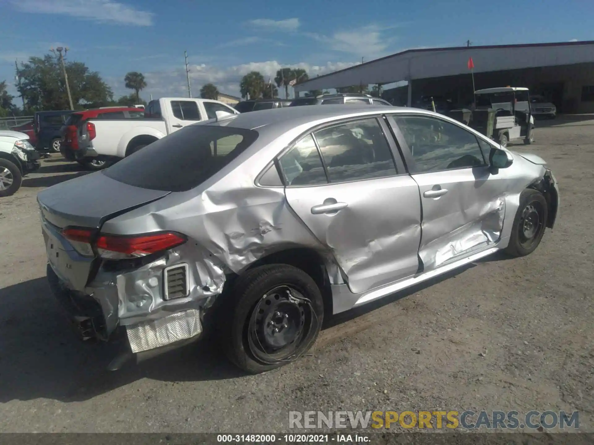 4 Photograph of a damaged car JTDEPRAE5LJ045353 TOYOTA COROLLA 2020