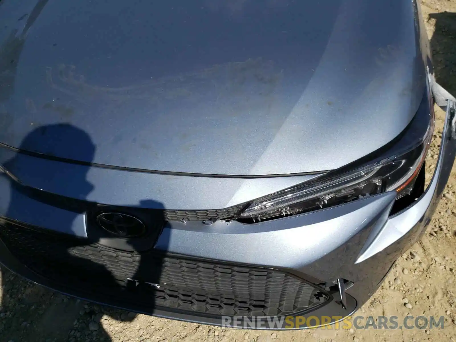 9 Photograph of a damaged car JTDEPRAE5LJ046776 TOYOTA COROLLA 2020