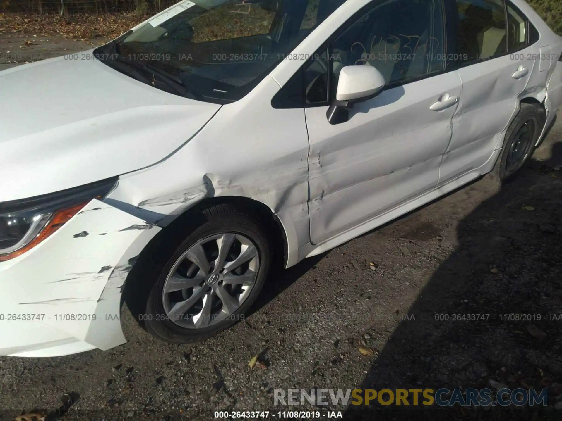 6 Photograph of a damaged car JTDEPRAE5LJ048611 TOYOTA COROLLA 2020