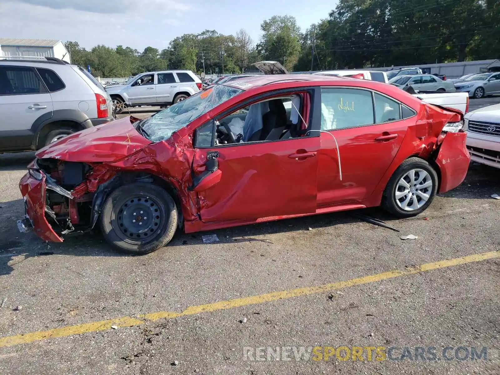 9 Photograph of a damaged car JTDEPRAE5LJ048737 TOYOTA COROLLA 2020