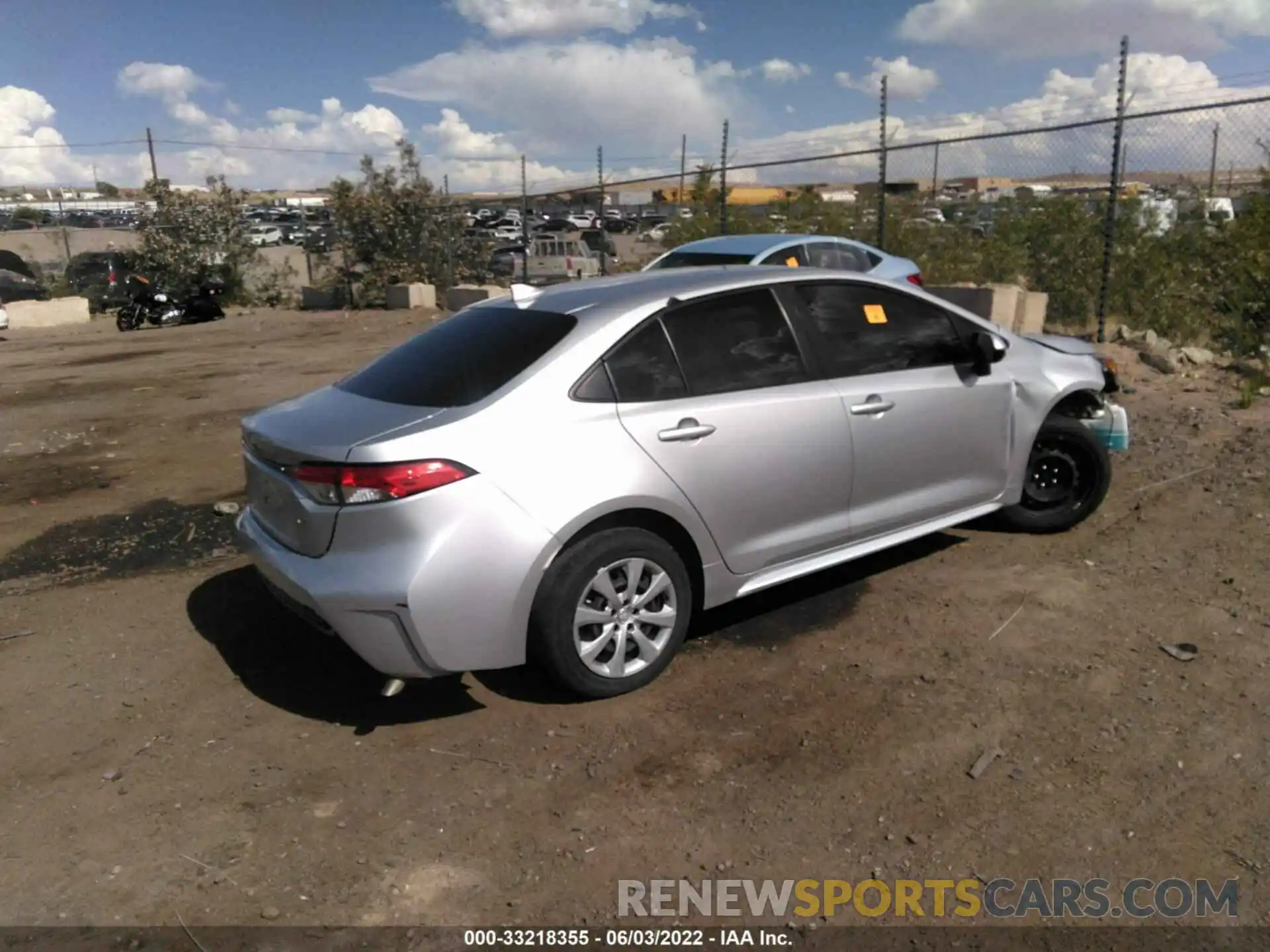 4 Photograph of a damaged car JTDEPRAE5LJ051413 TOYOTA COROLLA 2020