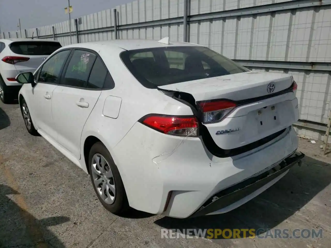 3 Photograph of a damaged car JTDEPRAE5LJ052593 TOYOTA COROLLA 2020