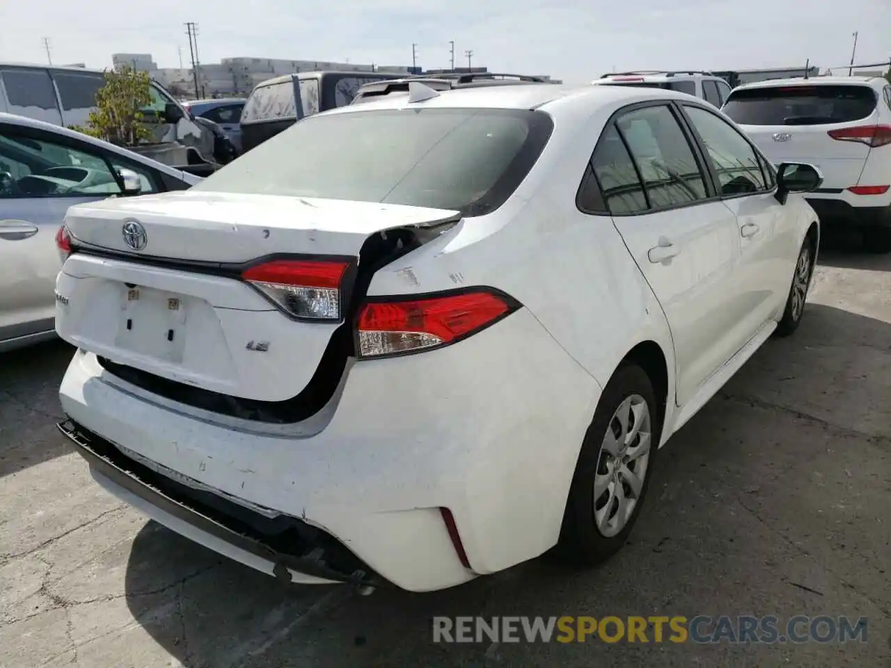 4 Photograph of a damaged car JTDEPRAE5LJ052593 TOYOTA COROLLA 2020