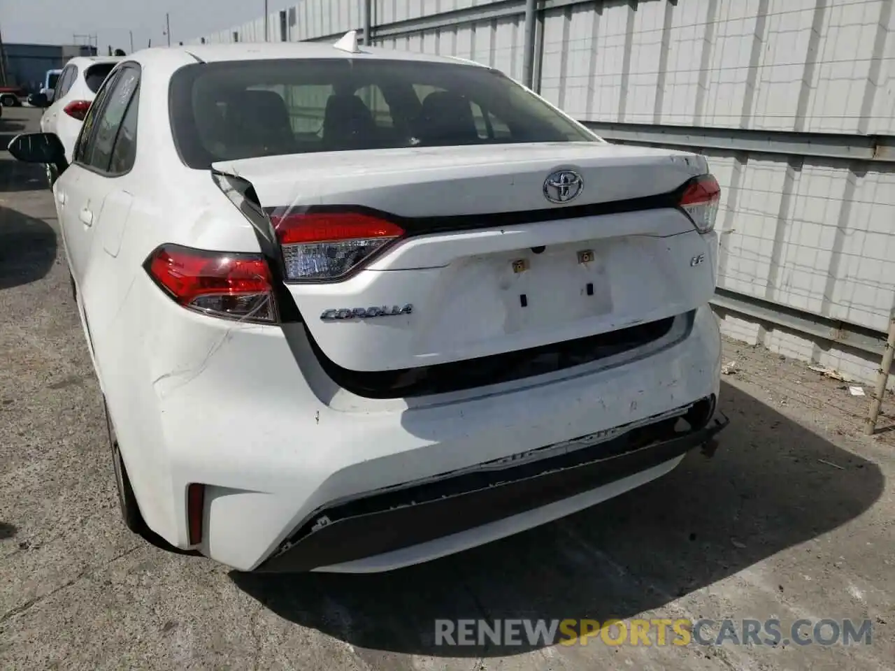 9 Photograph of a damaged car JTDEPRAE5LJ052593 TOYOTA COROLLA 2020