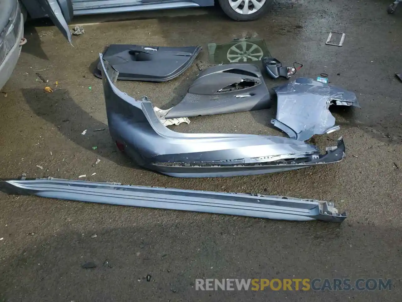 12 Photograph of a damaged car JTDEPRAE5LJ052657 TOYOTA COROLLA 2020