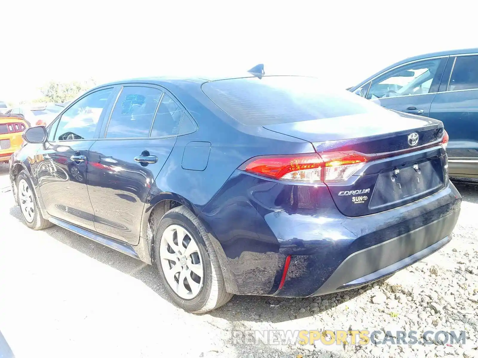 3 Photograph of a damaged car JTDEPRAE5LJ053291 TOYOTA COROLLA 2020