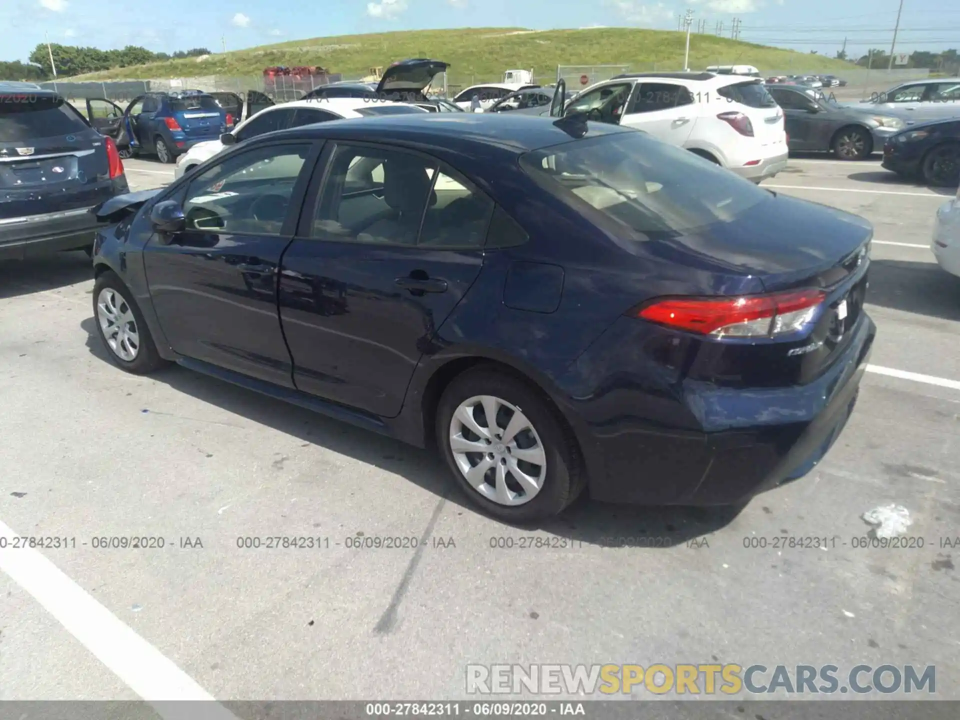 3 Photograph of a damaged car JTDEPRAE5LJ053811 TOYOTA COROLLA 2020