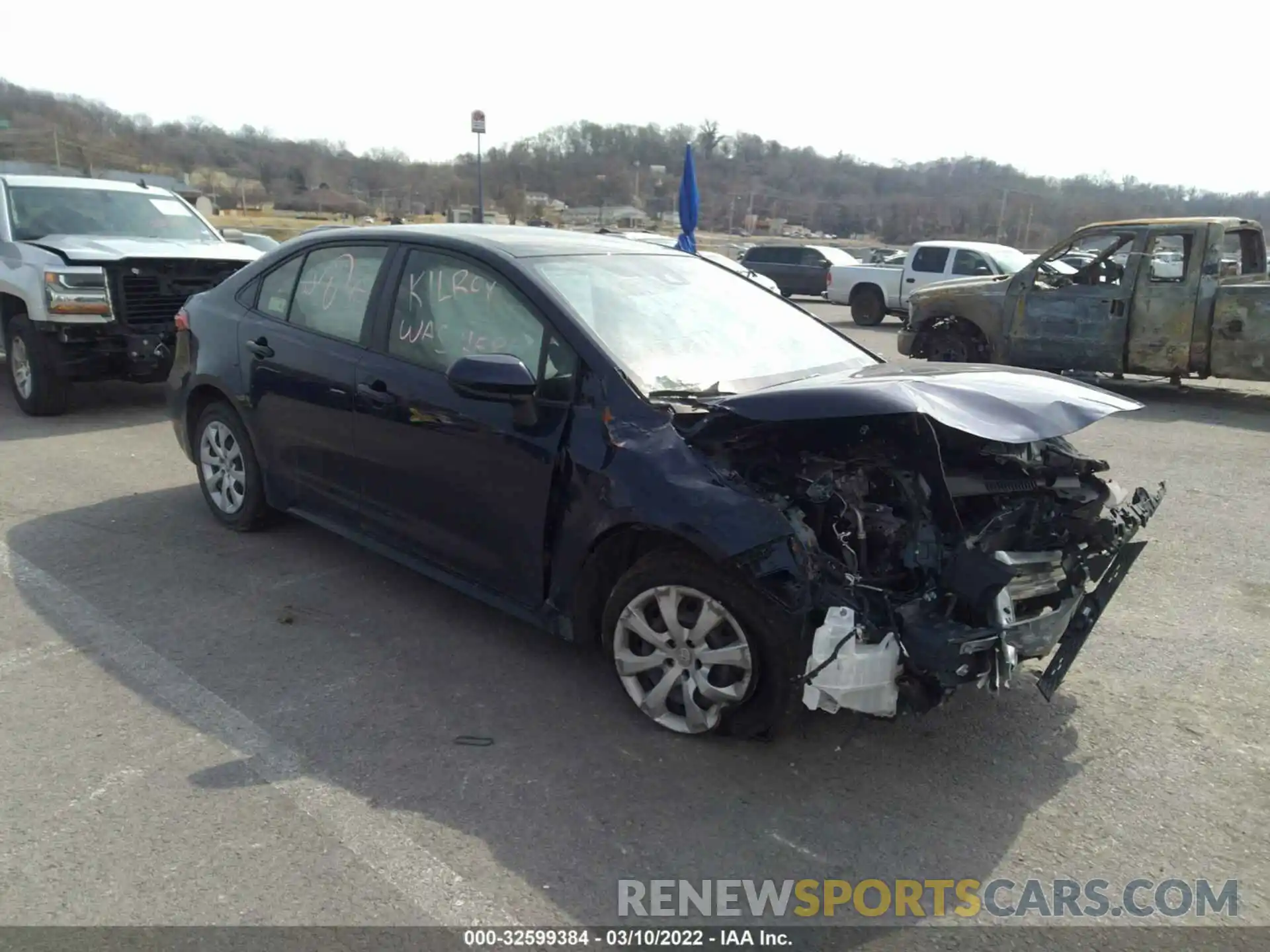 1 Photograph of a damaged car JTDEPRAE5LJ054277 TOYOTA COROLLA 2020