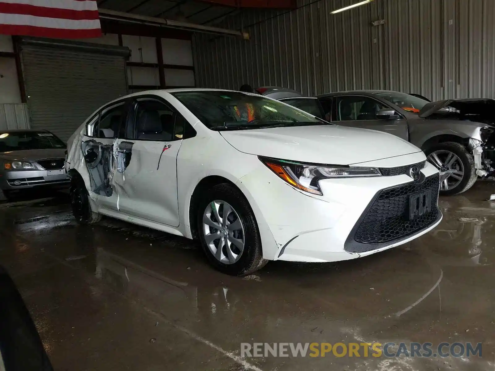 1 Photograph of a damaged car JTDEPRAE5LJ057504 TOYOTA COROLLA 2020