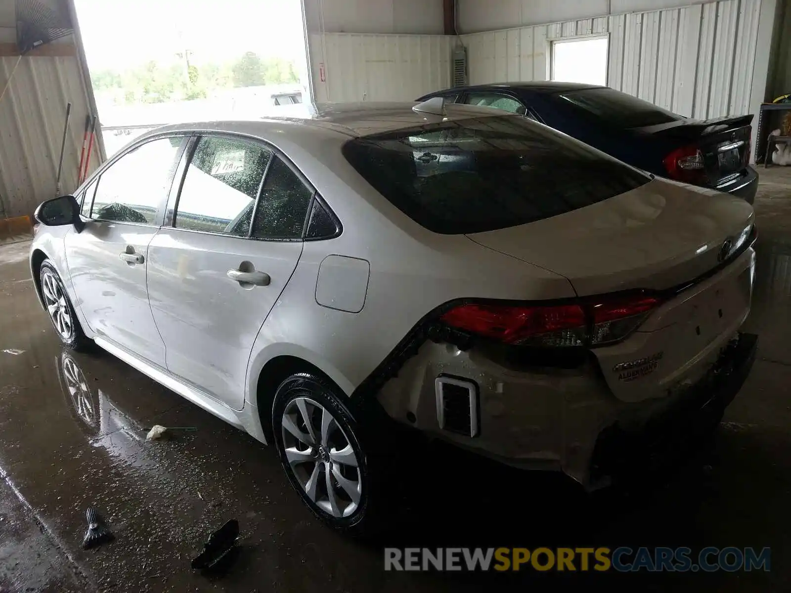 3 Photograph of a damaged car JTDEPRAE5LJ057504 TOYOTA COROLLA 2020