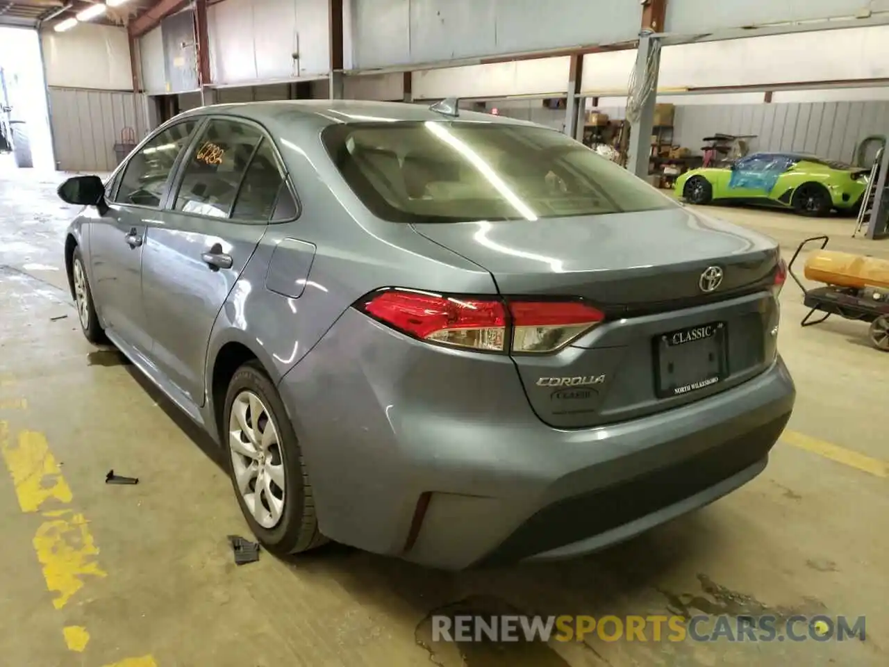 3 Photograph of a damaged car JTDEPRAE5LJ059110 TOYOTA COROLLA 2020