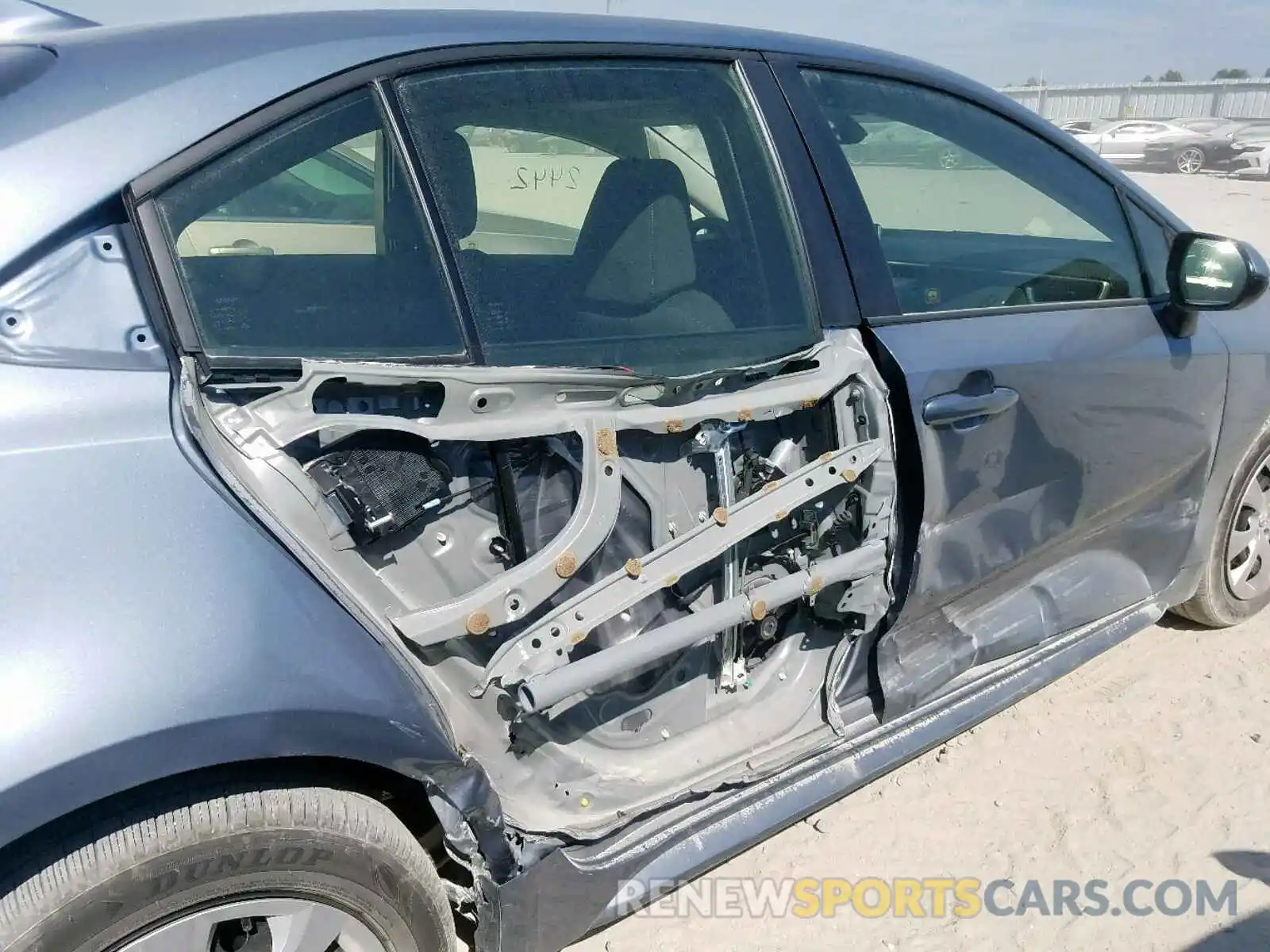 9 Photograph of a damaged car JTDEPRAE5LJ059401 TOYOTA COROLLA 2020