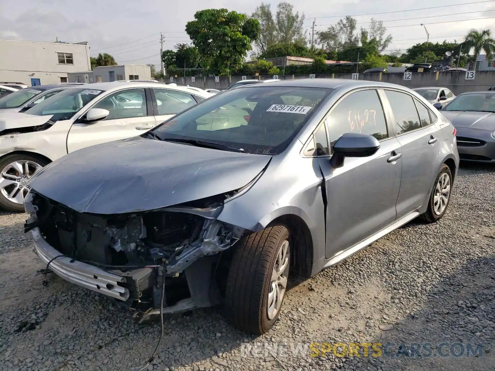 2 Photograph of a damaged car JTDEPRAE5LJ062556 TOYOTA COROLLA 2020