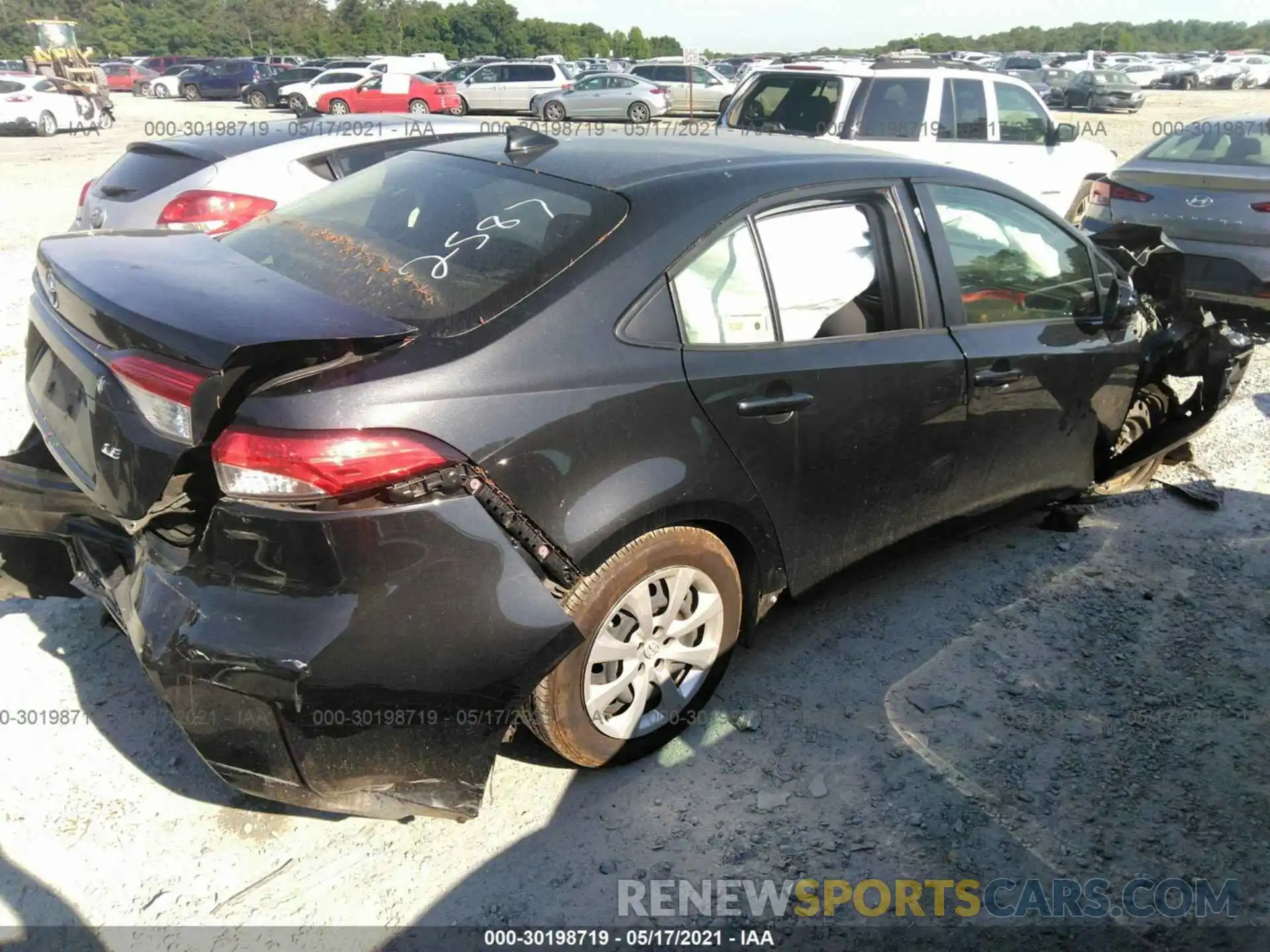 4 Photograph of a damaged car JTDEPRAE5LJ062587 TOYOTA COROLLA 2020