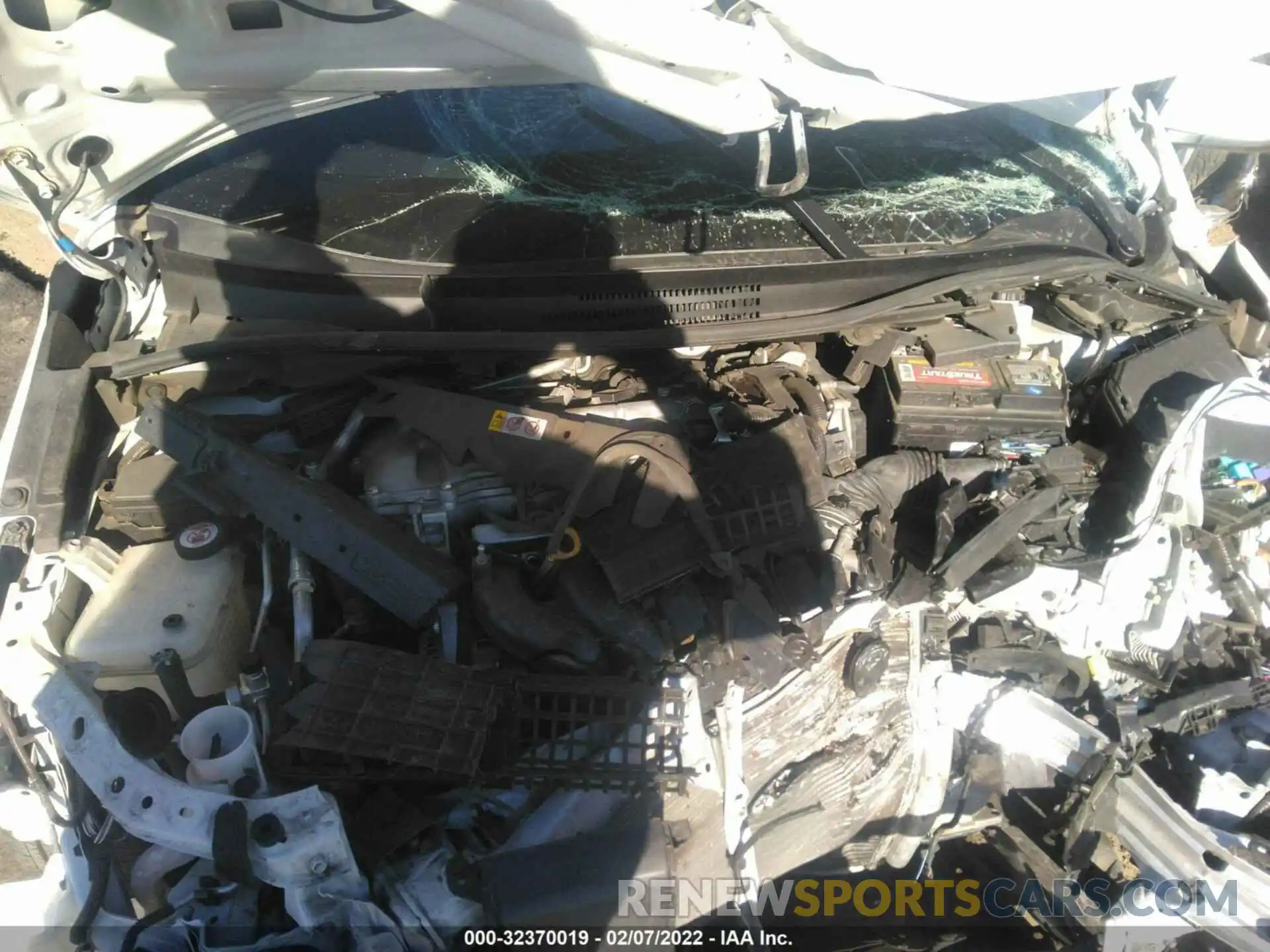 10 Photograph of a damaged car JTDEPRAE5LJ063108 TOYOTA COROLLA 2020