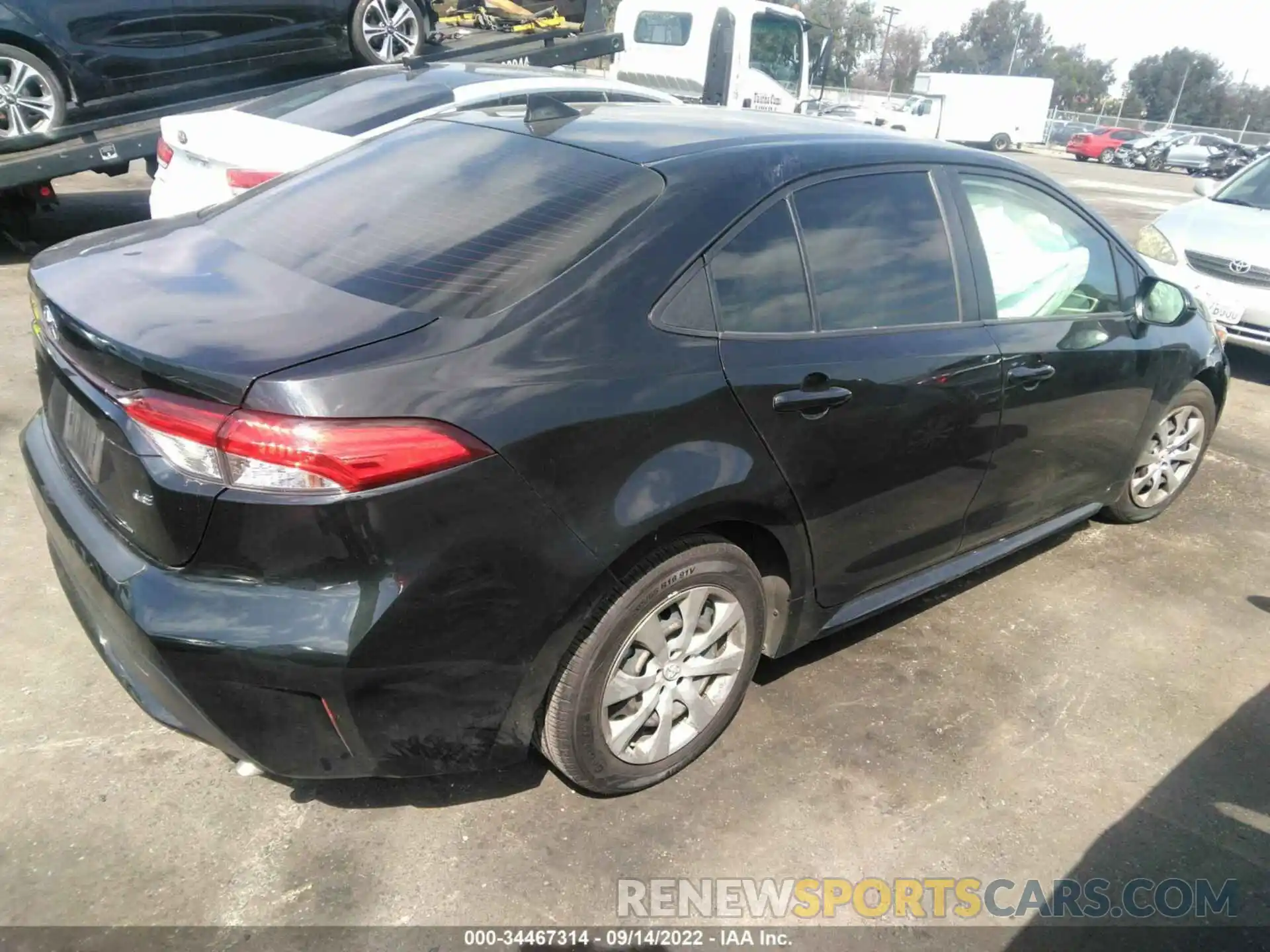 4 Photograph of a damaged car JTDEPRAE5LJ064873 TOYOTA COROLLA 2020