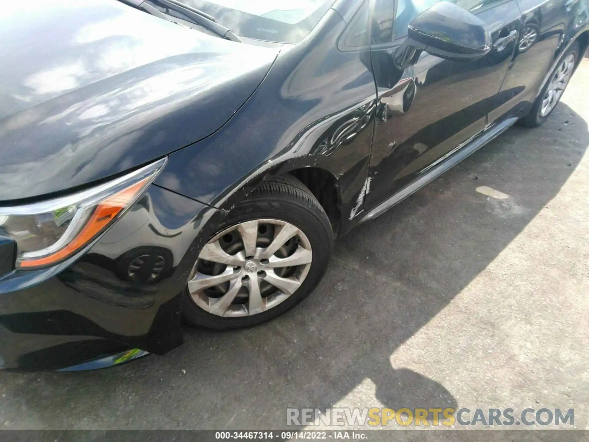 6 Photograph of a damaged car JTDEPRAE5LJ064873 TOYOTA COROLLA 2020