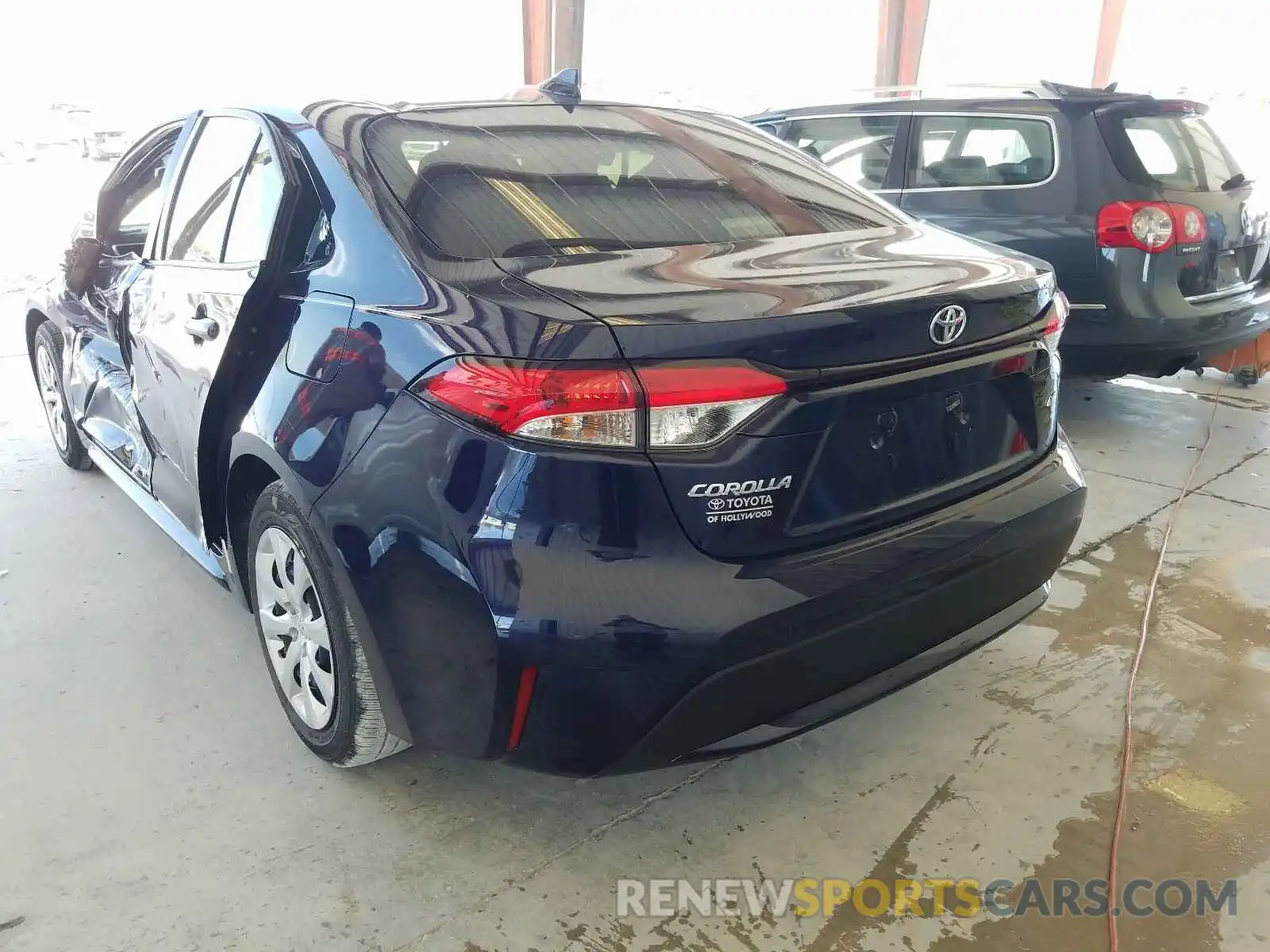 3 Photograph of a damaged car JTDEPRAE5LJ065134 TOYOTA COROLLA 2020