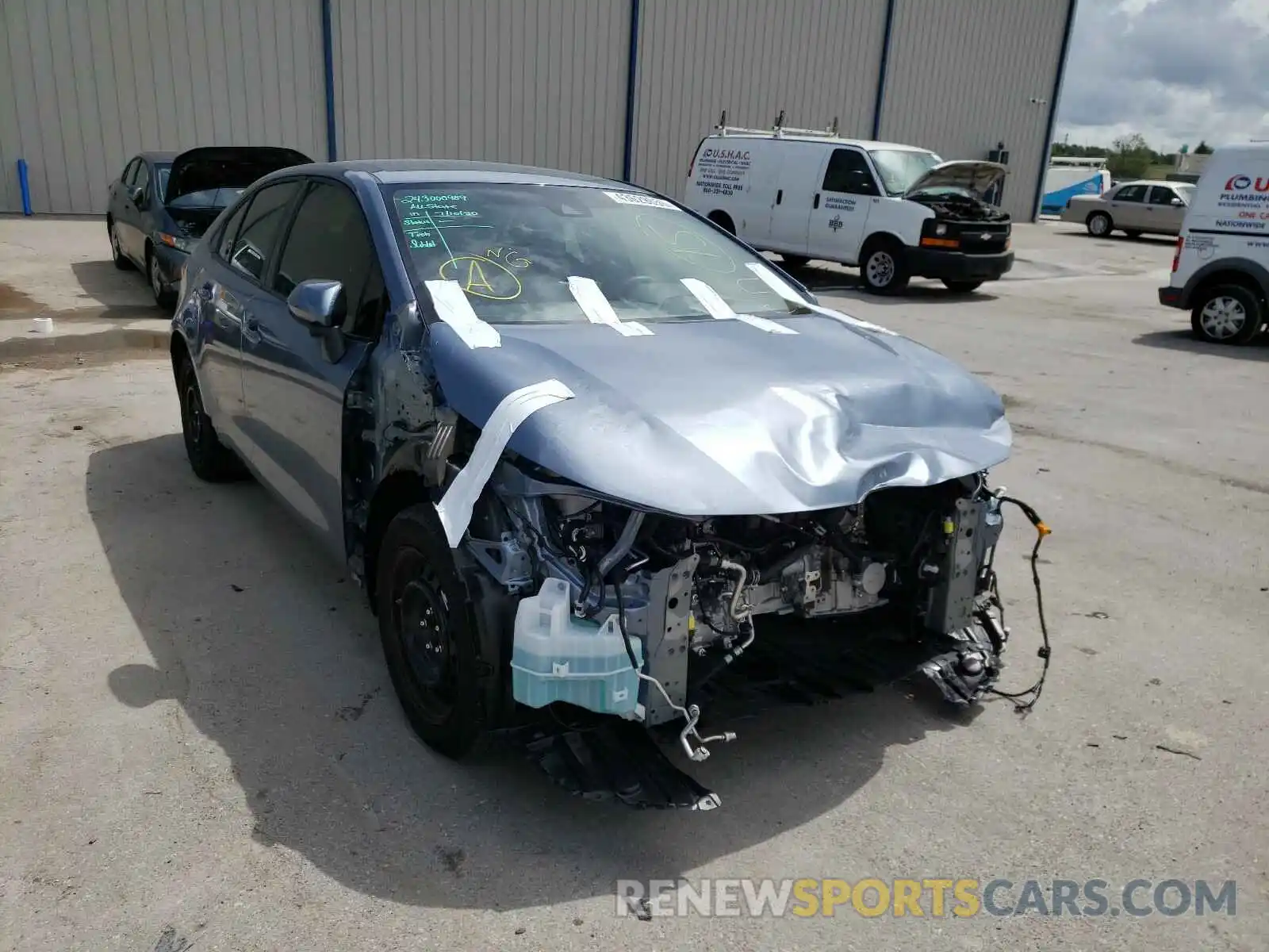 1 Photograph of a damaged car JTDEPRAE5LJ065537 TOYOTA COROLLA 2020