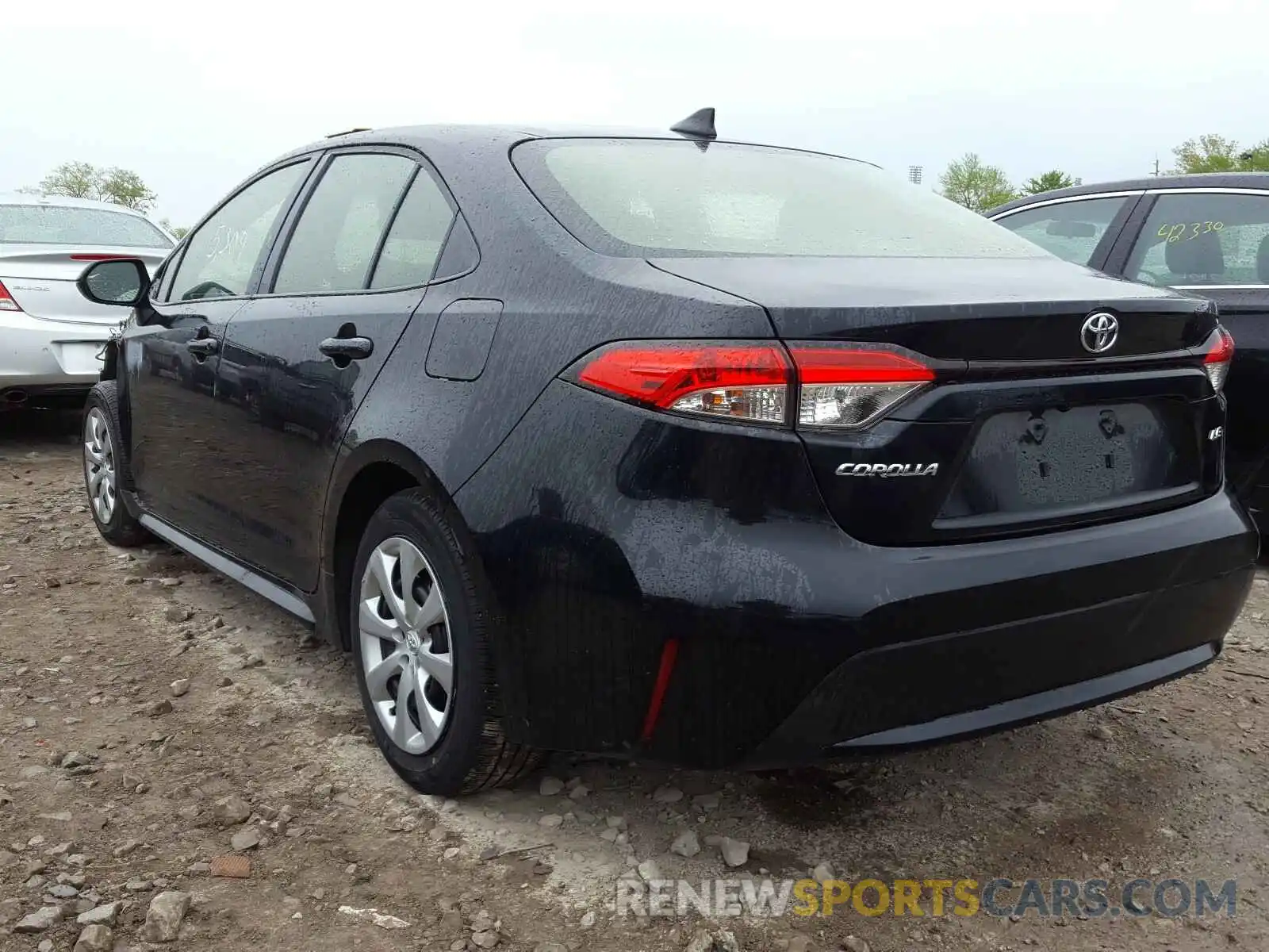 3 Photograph of a damaged car JTDEPRAE5LJ066042 TOYOTA COROLLA 2020