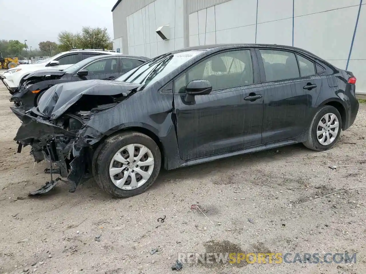 1 Photograph of a damaged car JTDEPRAE5LJ066736 TOYOTA COROLLA 2020