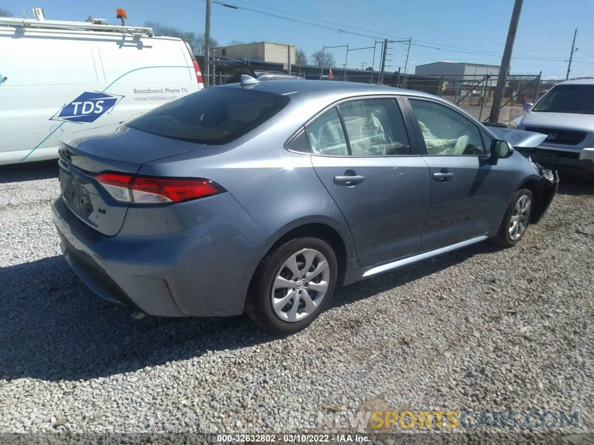 4 Photograph of a damaged car JTDEPRAE5LJ069541 TOYOTA COROLLA 2020