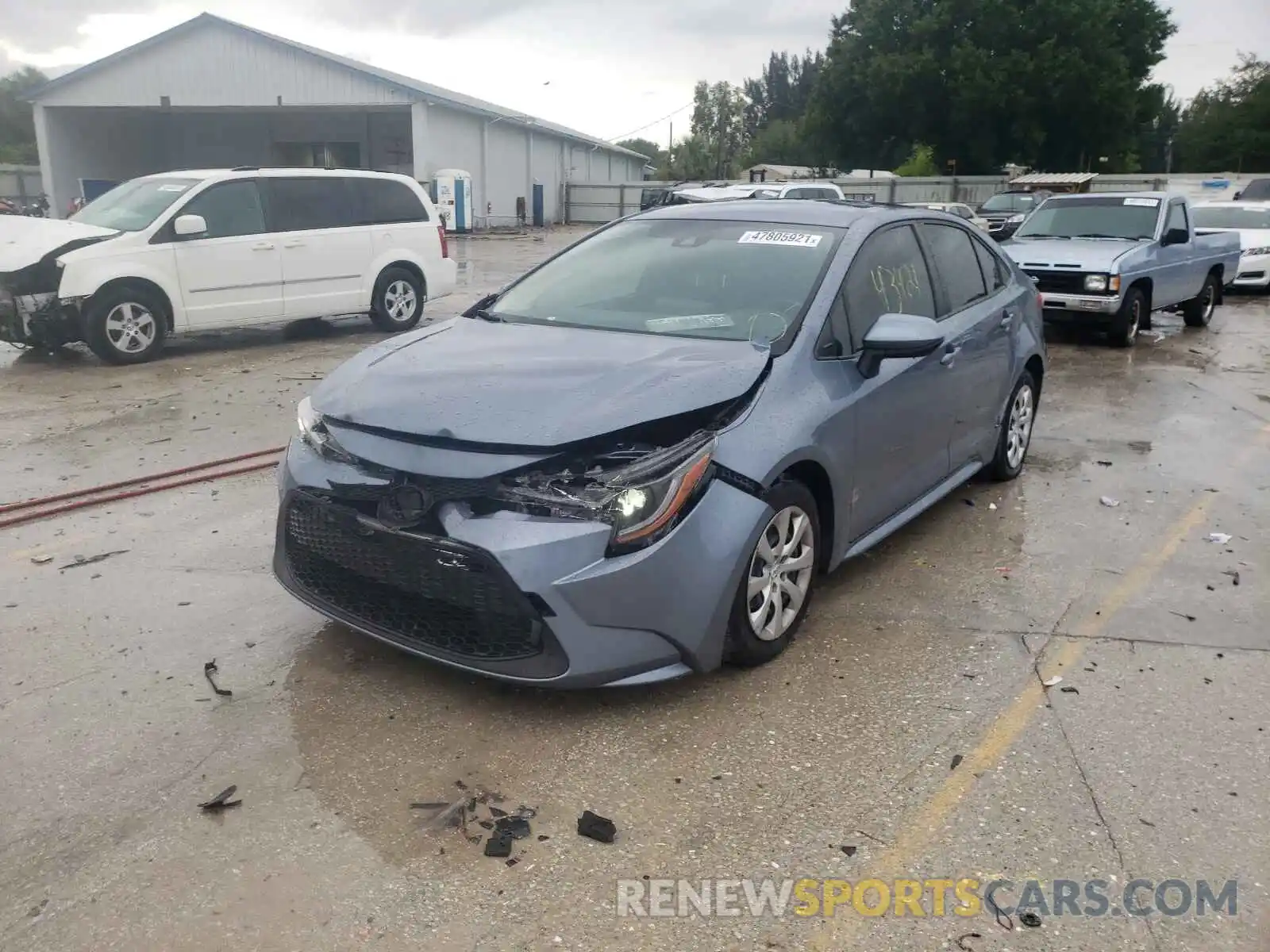 2 Photograph of a damaged car JTDEPRAE5LJ070706 TOYOTA COROLLA 2020