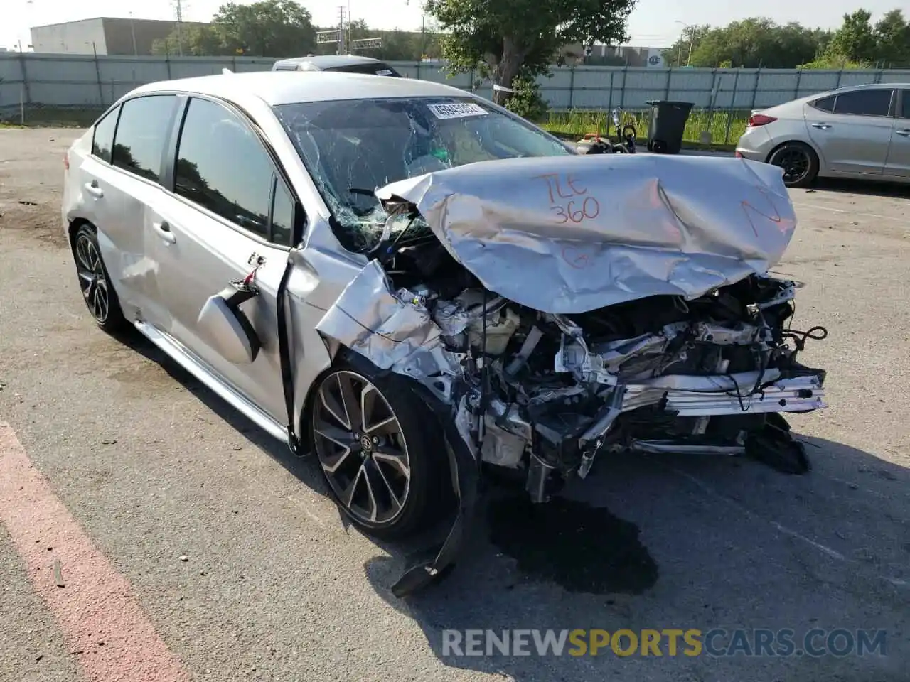 1 Photograph of a damaged car JTDEPRAE5LJ073072 TOYOTA COROLLA 2020