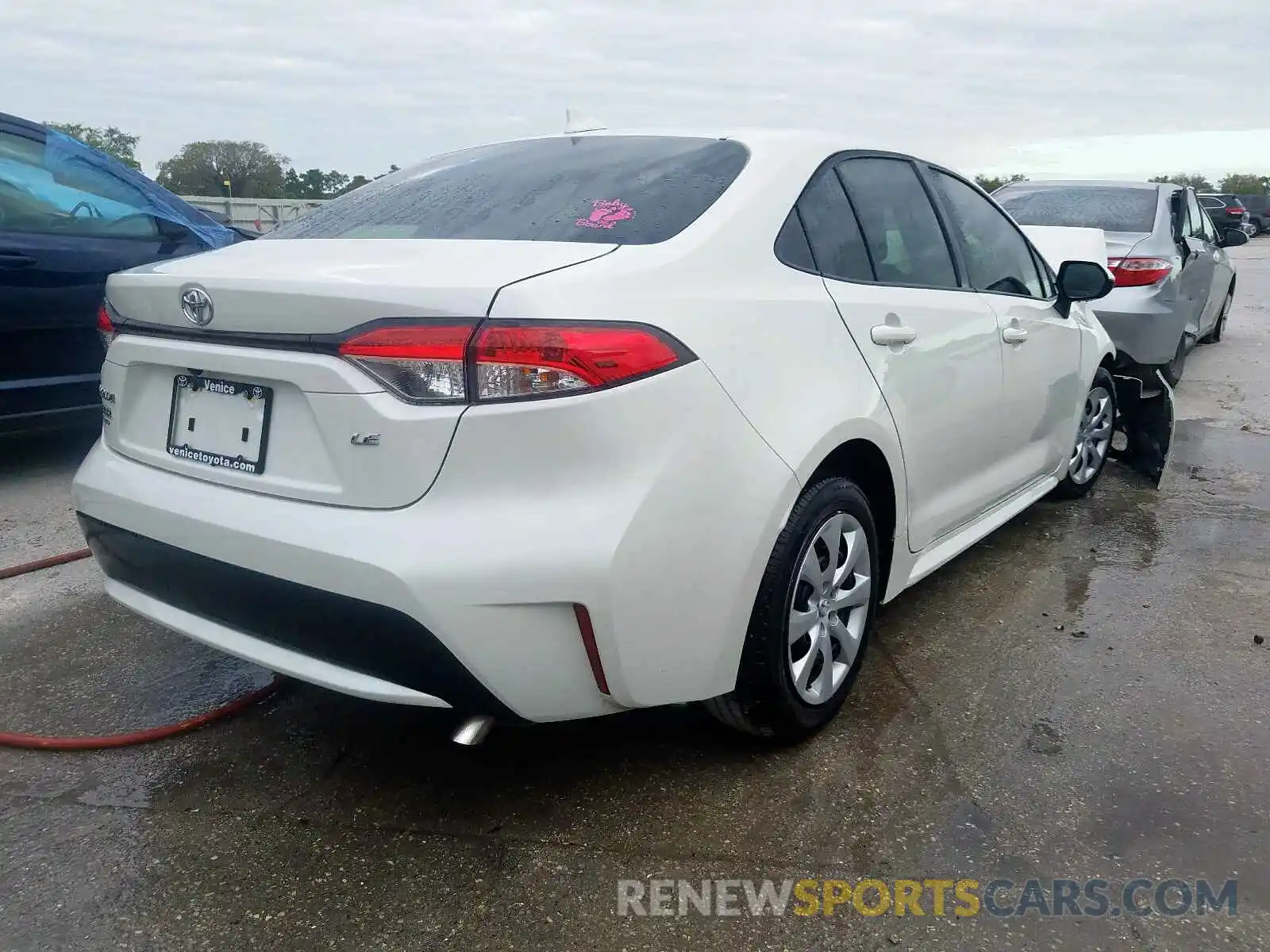 4 Photograph of a damaged car JTDEPRAE5LJ074979 TOYOTA COROLLA 2020