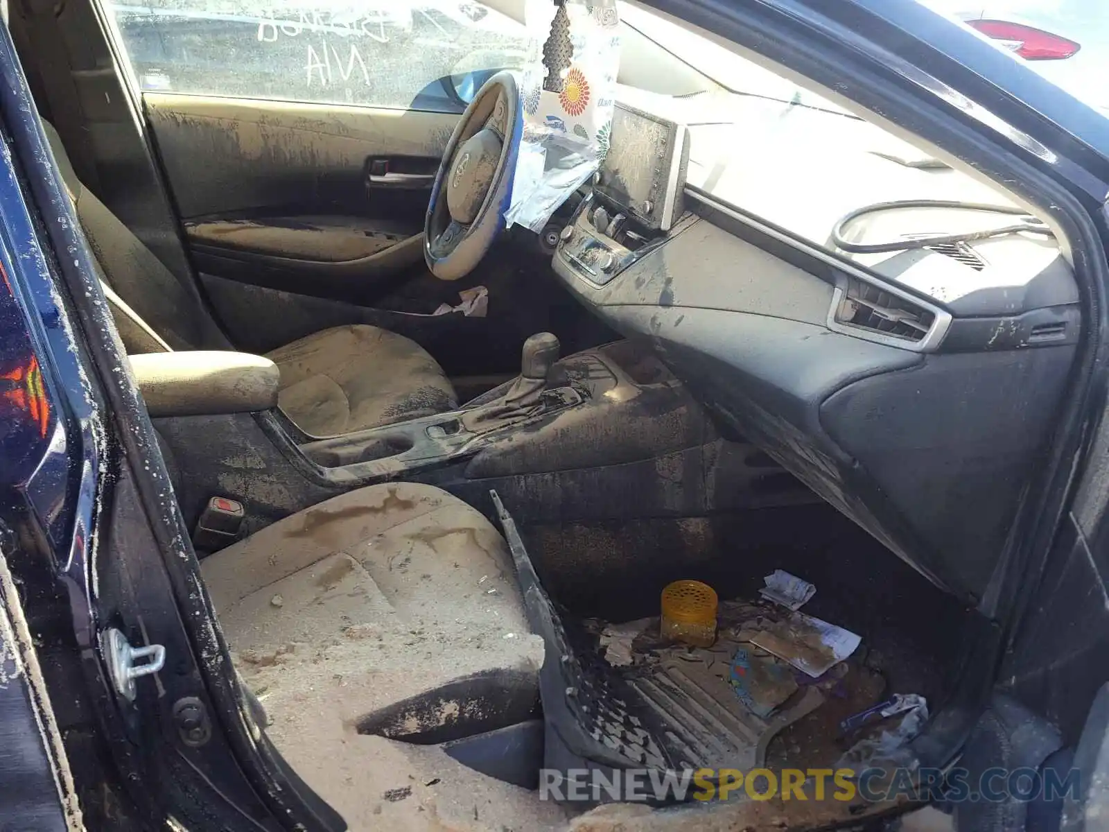 5 Photograph of a damaged car JTDEPRAE5LJ075145 TOYOTA COROLLA 2020